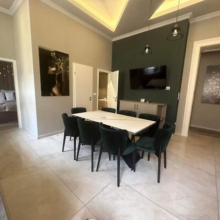 Orangehomes High Class 4 Bedroom Apartment Budapeste Exterior foto