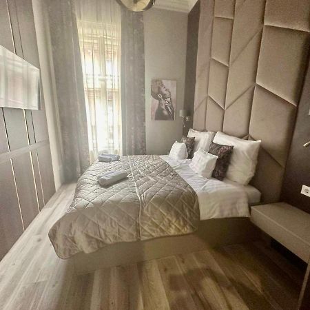 Orangehomes High Class 4 Bedroom Apartment Budapeste Exterior foto
