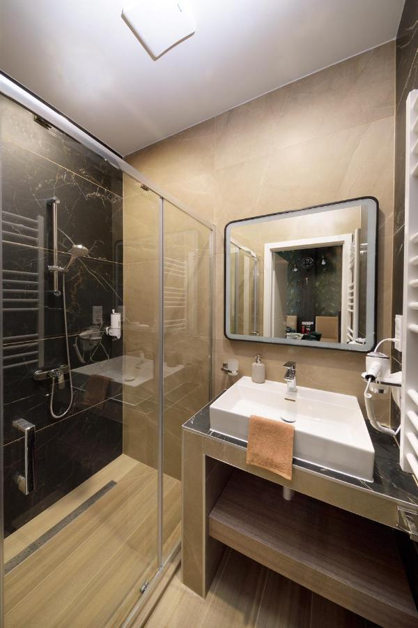 Orangehomes High Class 4 Bedroom Apartment Budapeste Exterior foto